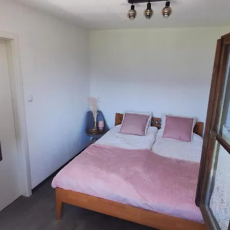 Haus Glueck Auf Dem Berg Apartament Pusarnitz